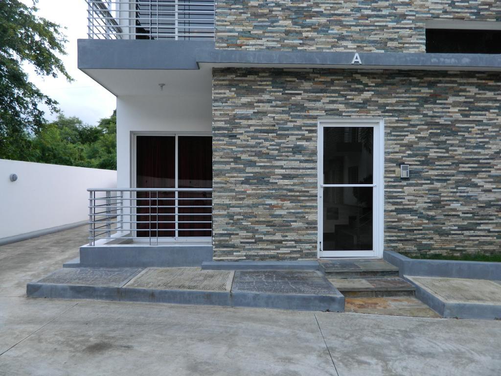 Residencial Vista Del Bosque Apartment Santiago De Los Caballeros Bagian luar foto